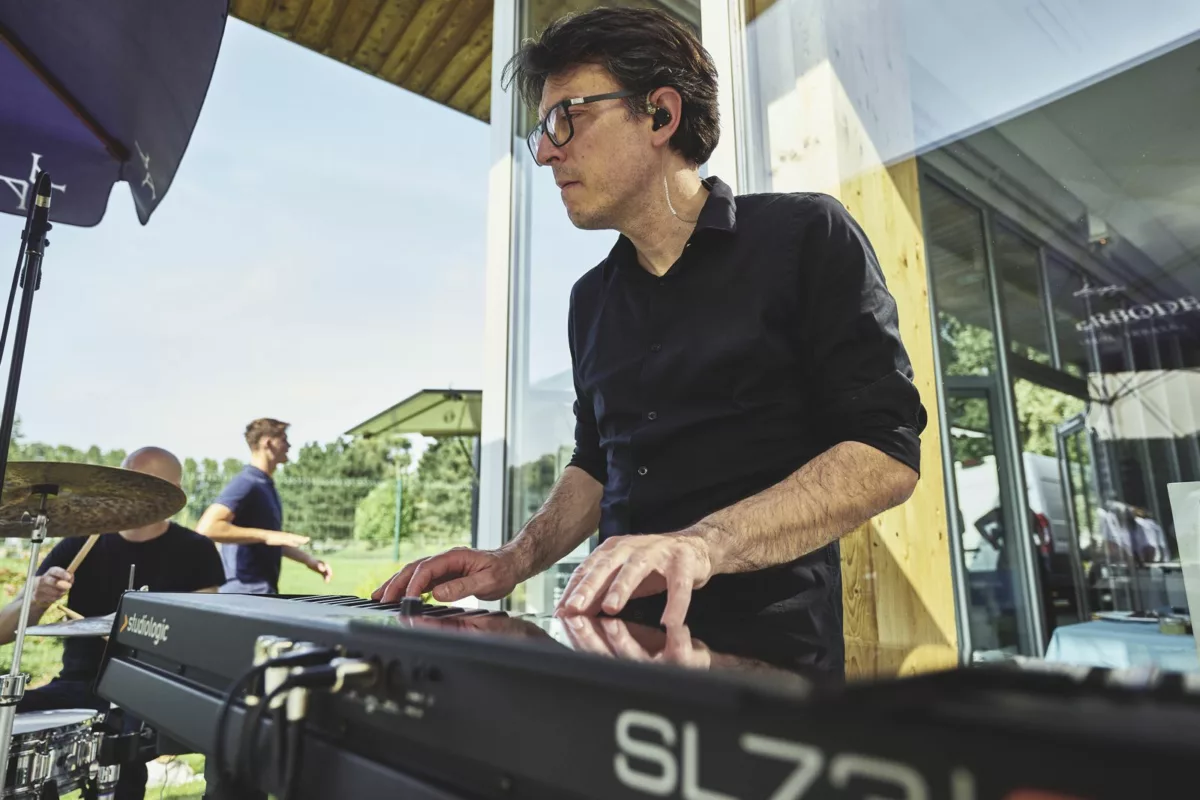 Cover7 en live pour une fête d'entreprise en plein air à Blaringhem