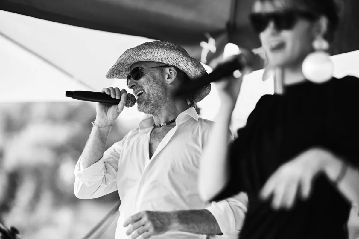 Cover7 en live pour une fête d'entreprise en plein air à Blaringhem